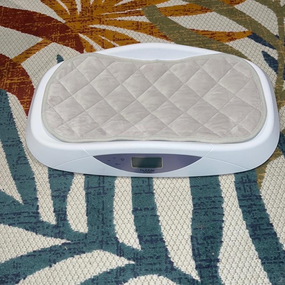 Hubble Grow Baby Scale with Bluetooth